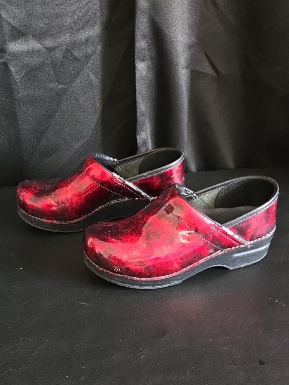 Dansko Women’s Red Patent Leather Clogs with Black Sole - Picture 5 of 9